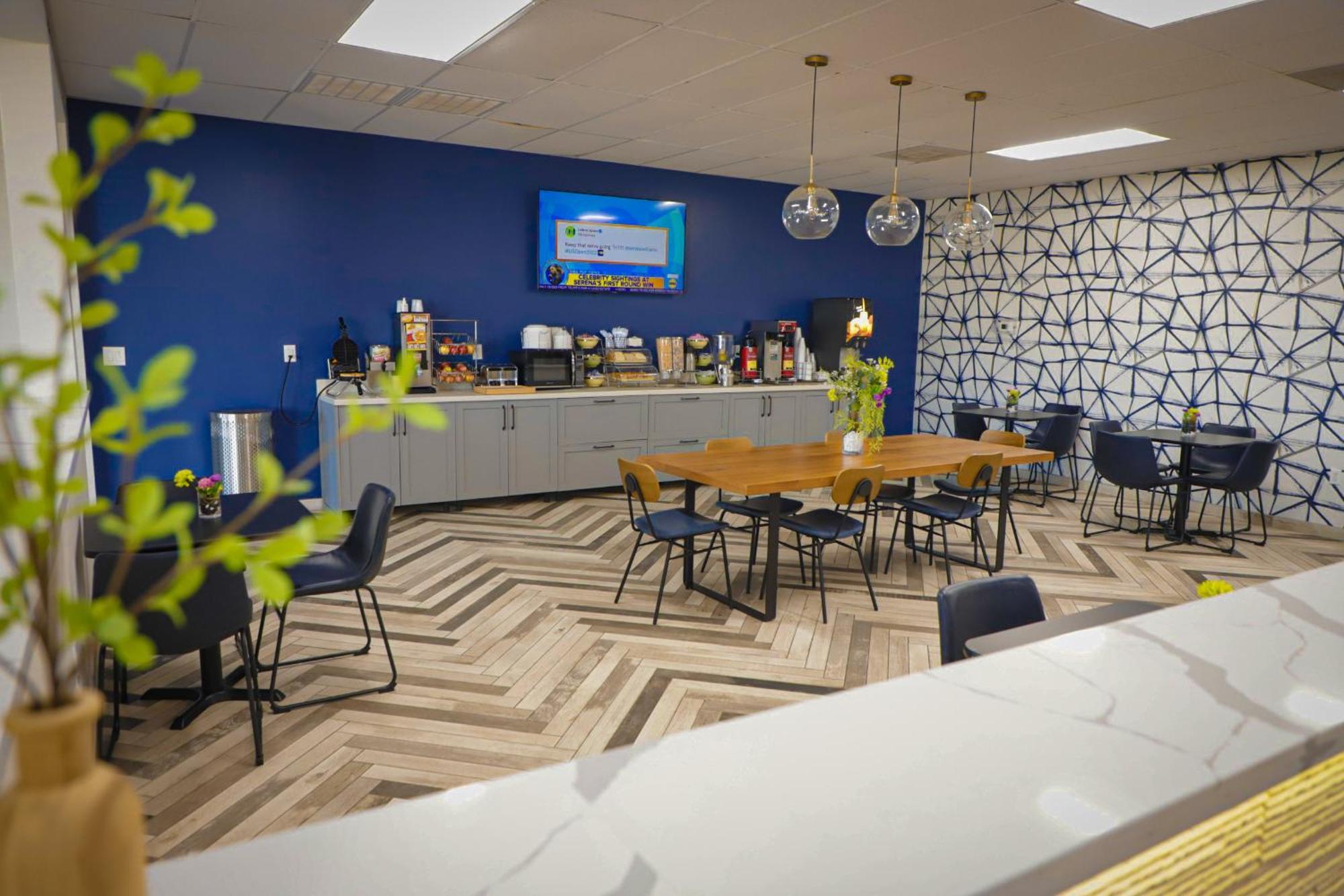 Airport Inn Nederland Bagian luar foto