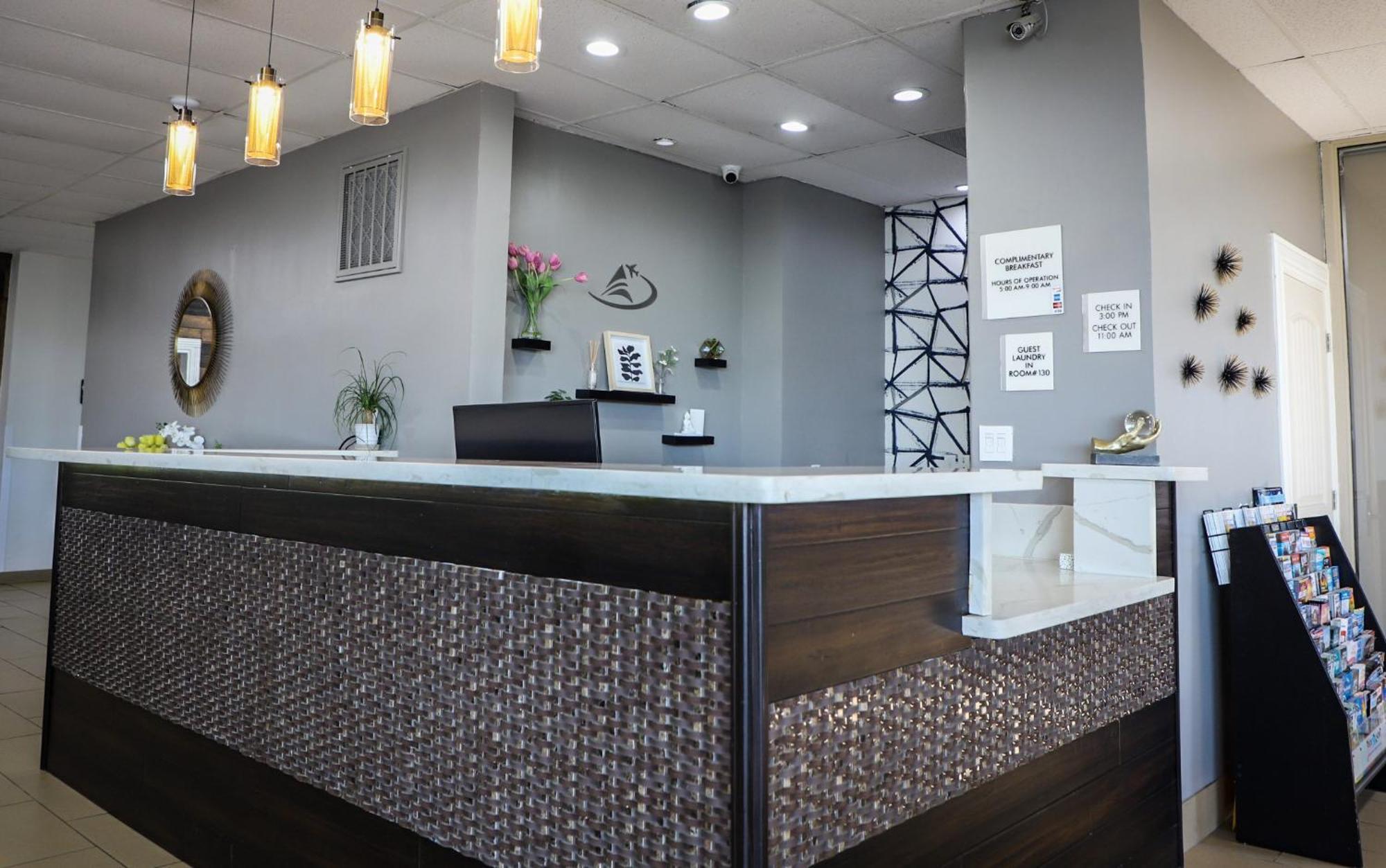 Airport Inn Nederland Bagian luar foto