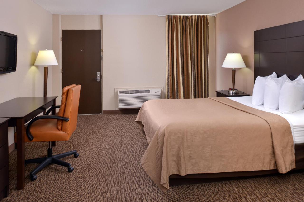 Airport Inn Nederland Bagian luar foto