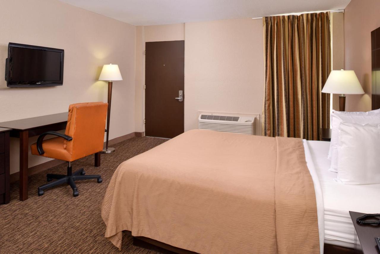 Airport Inn Nederland Bagian luar foto