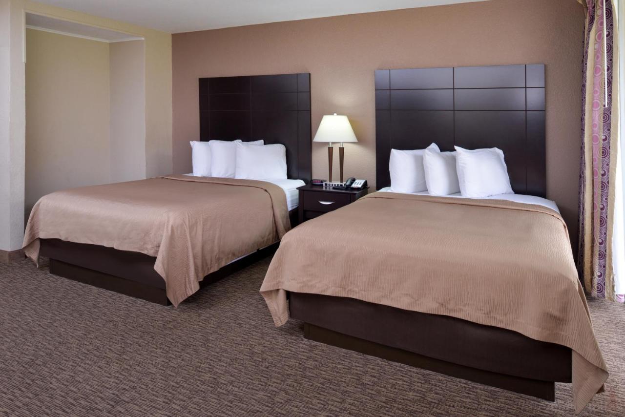 Airport Inn Nederland Bagian luar foto
