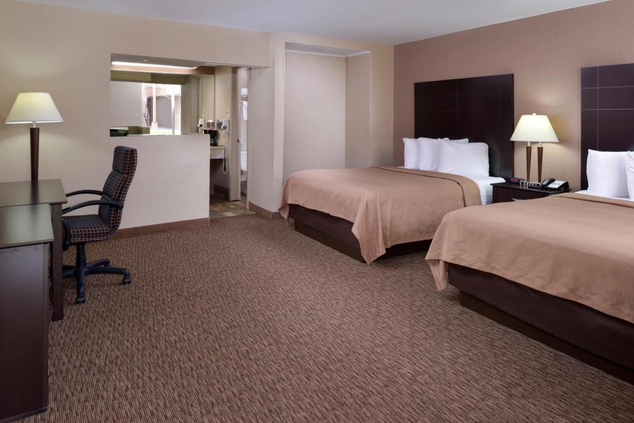 Airport Inn Nederland Bagian luar foto