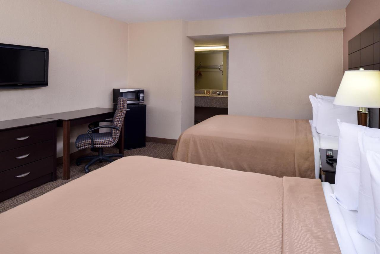 Airport Inn Nederland Bagian luar foto